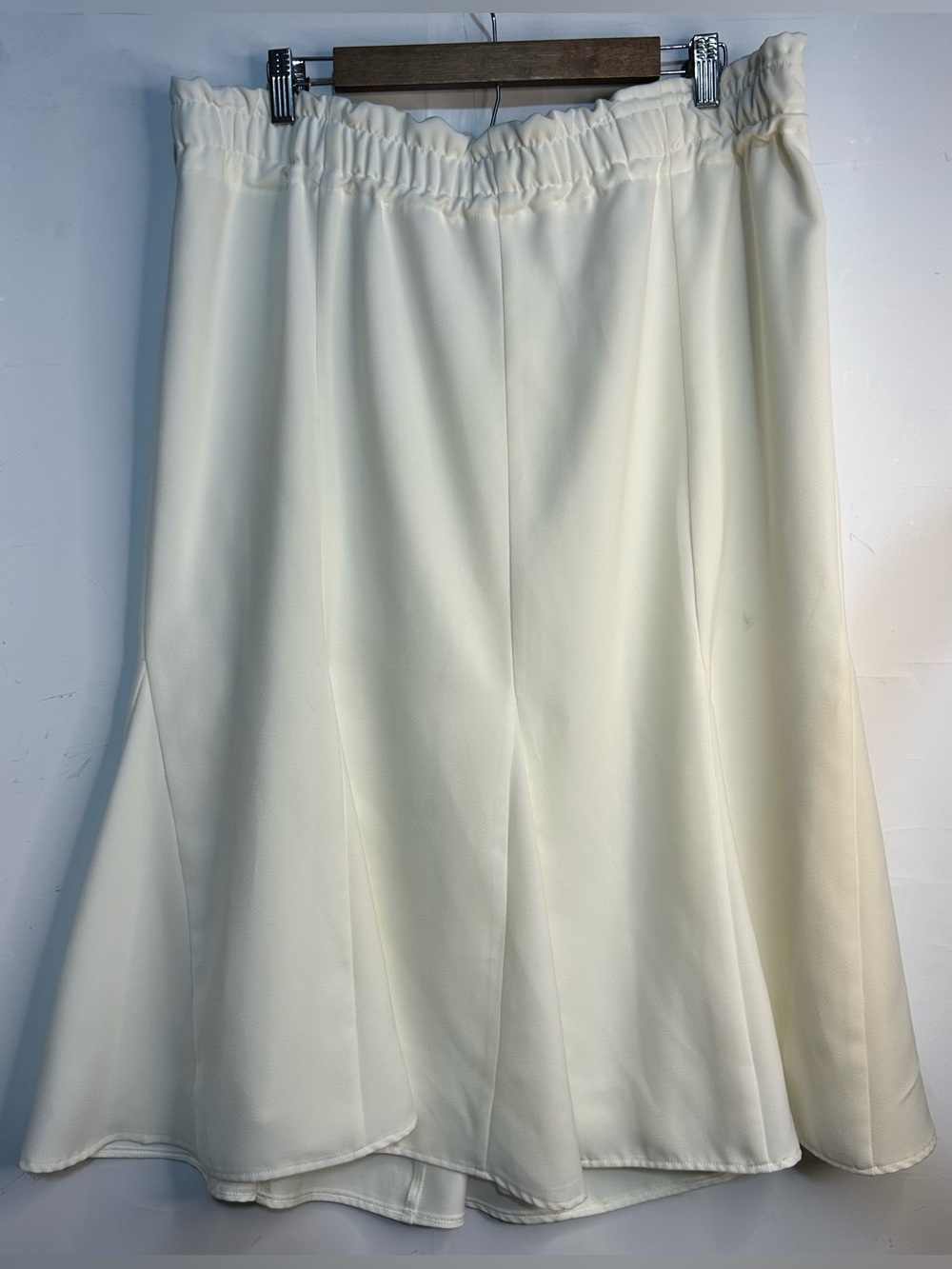5‎ for $25🔥2X/3X Vintage White Pleated Skirt